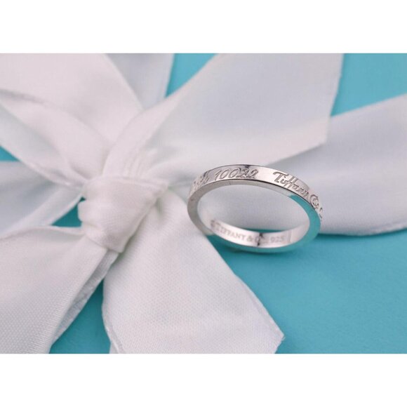Tiffany & Co. New York Notes Narrow Band Ring in Silver Size 5 - Picture 8 of 9